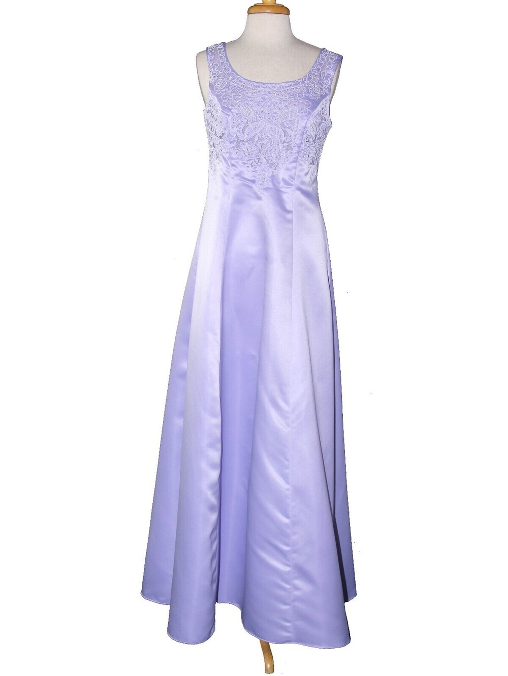 Lenovia #1005 Satin A-line Bridesmaid Dress With Embroidery-Size M-LILAC-NWT